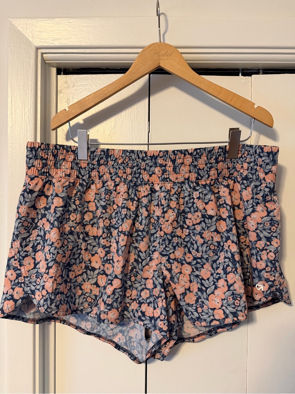 GapFit Floral athletic Shorts in Navy and Peach